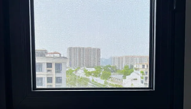 铝合金窗纱选型中需关注的五大核心要素